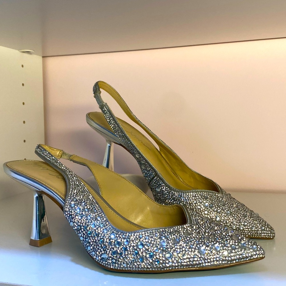 Betsey Johnson slingback evening pumps